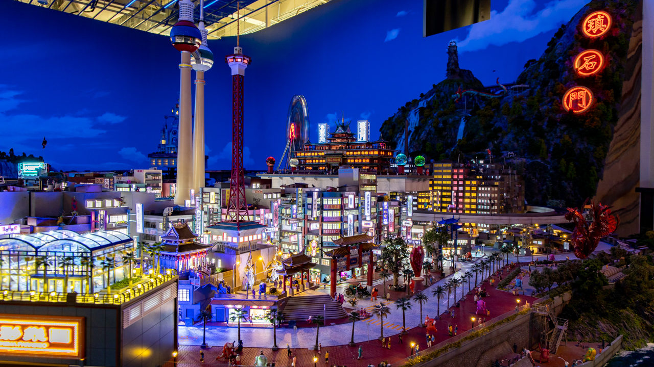 ＳＭＡＬ　ＬＷＯＲＬＤ’Ｓ　ＴＯＫＹＯ